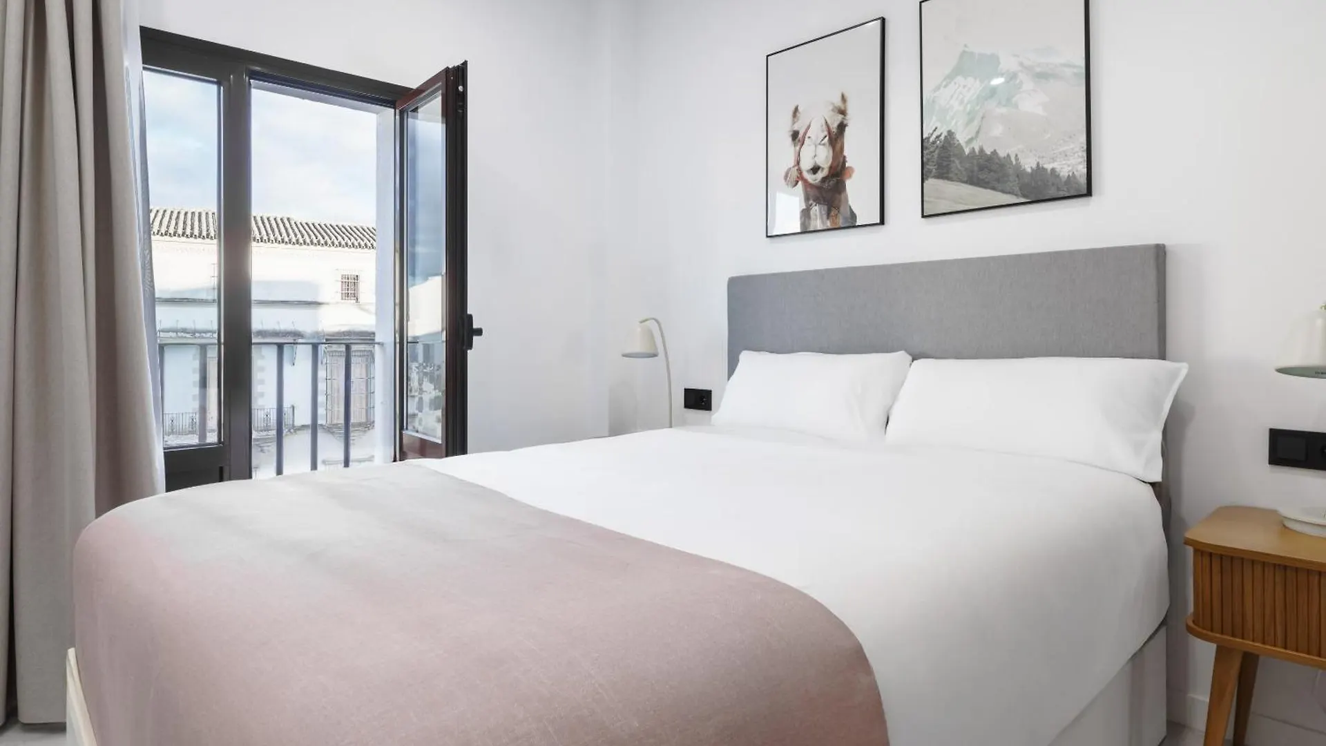 Limehome Jerez De La Frontera Marques De Casa-Domecq 0*,