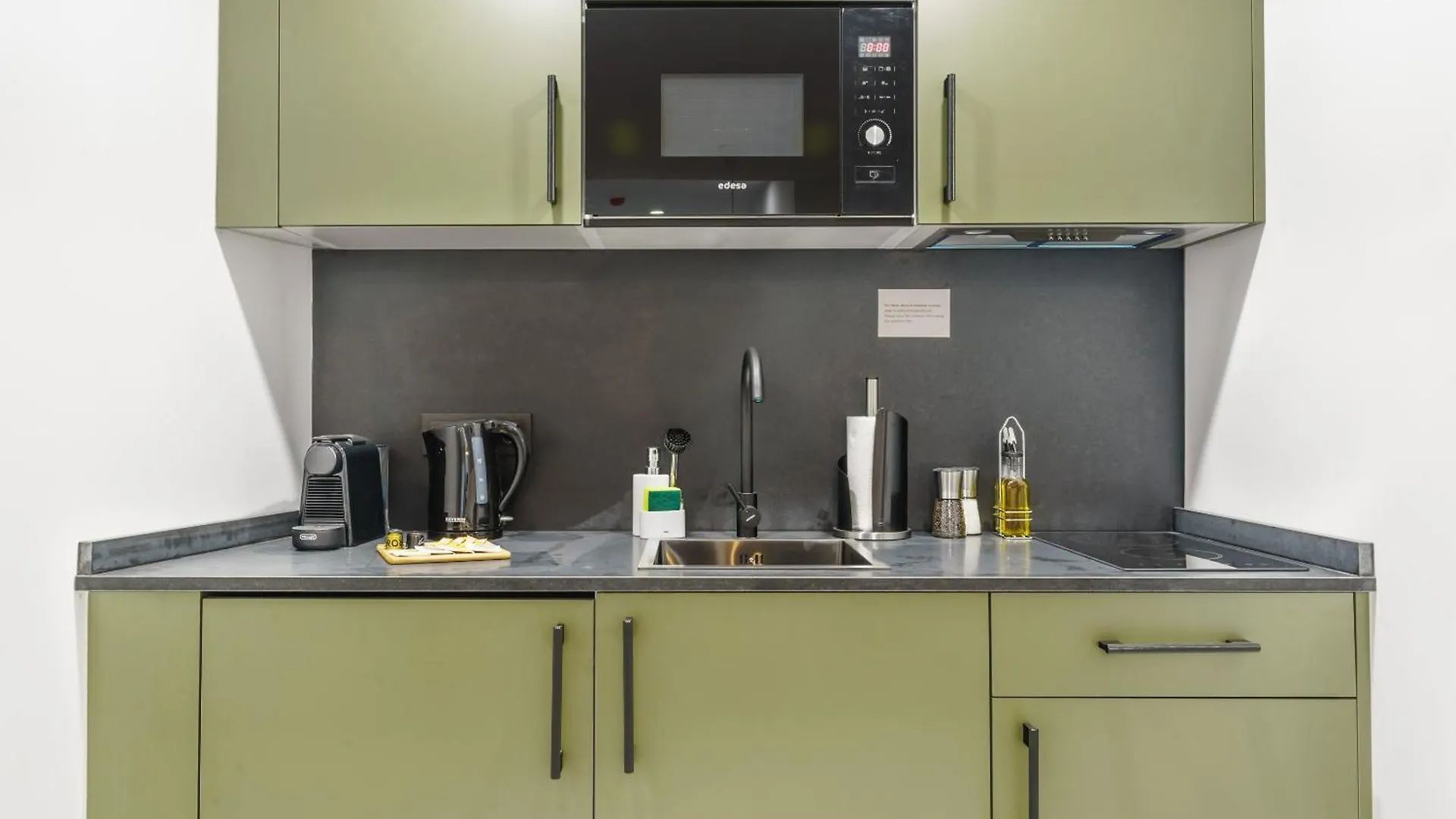 Limehome Jerez De La Frontera Marques De Casa-Domecq 0*,