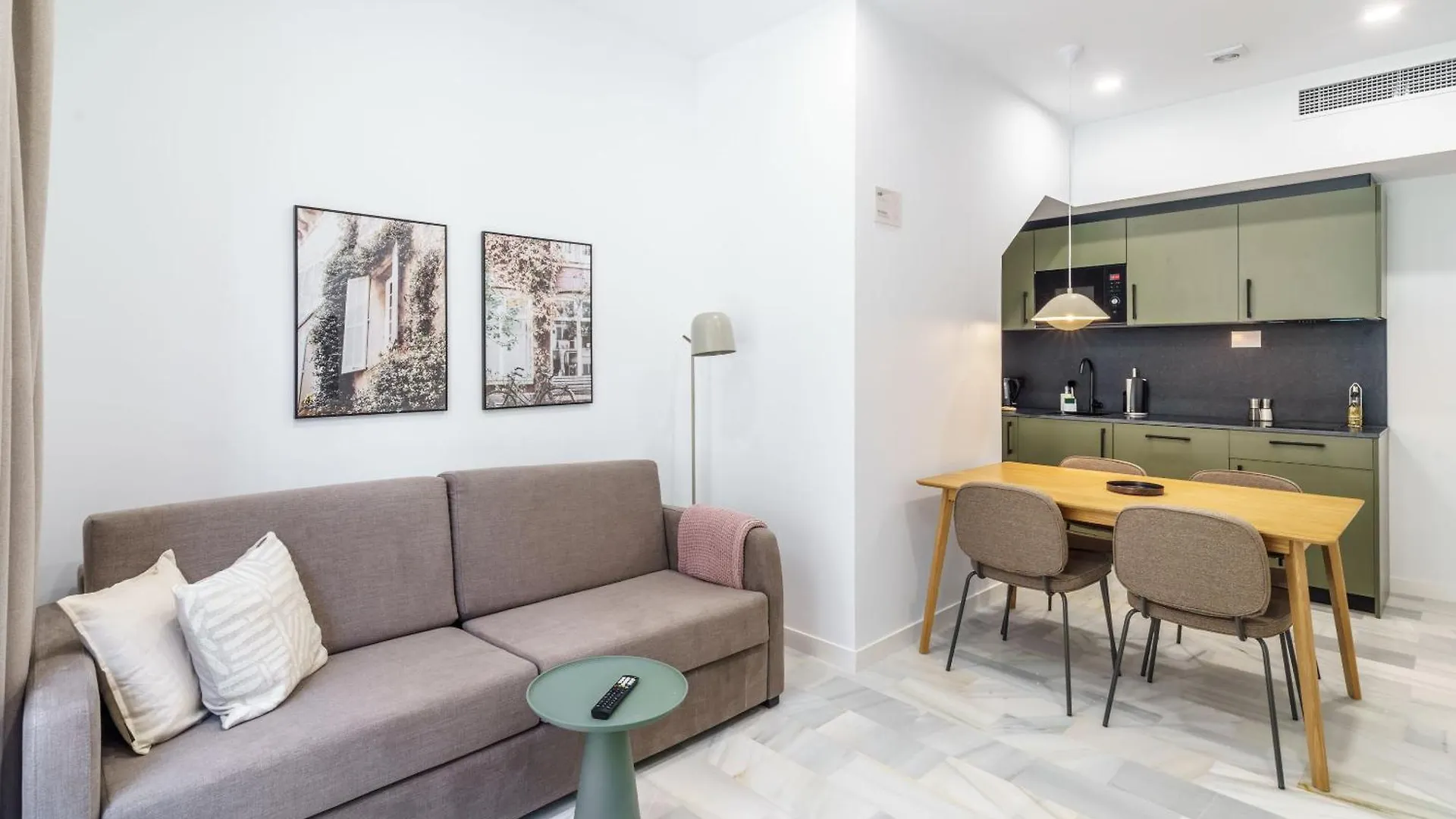 Limehome Jerez De La Frontera Marques De Casa-Domecq 0*,
